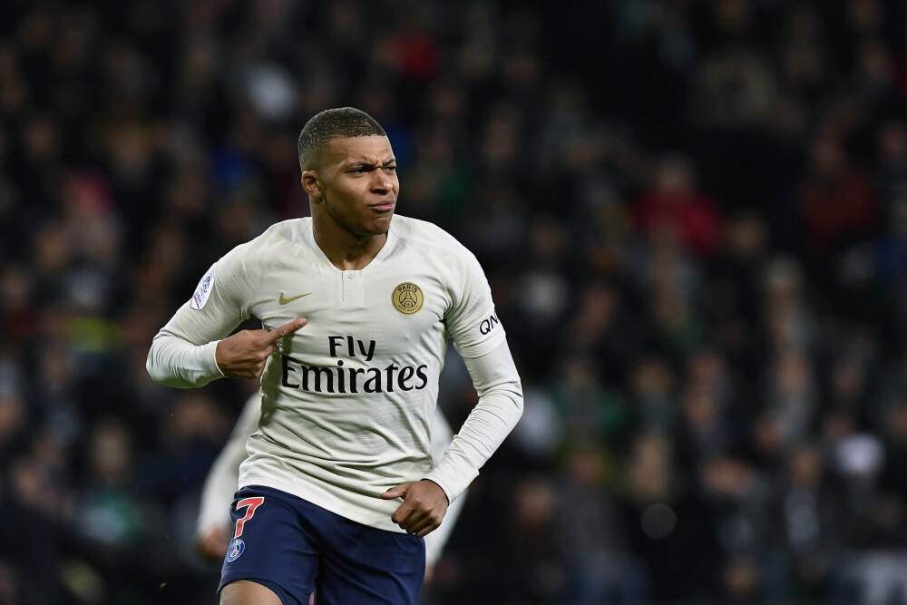 今天不累！哈登上半场7投3中&三分5中2 拿到10分5助攻&正负值+16